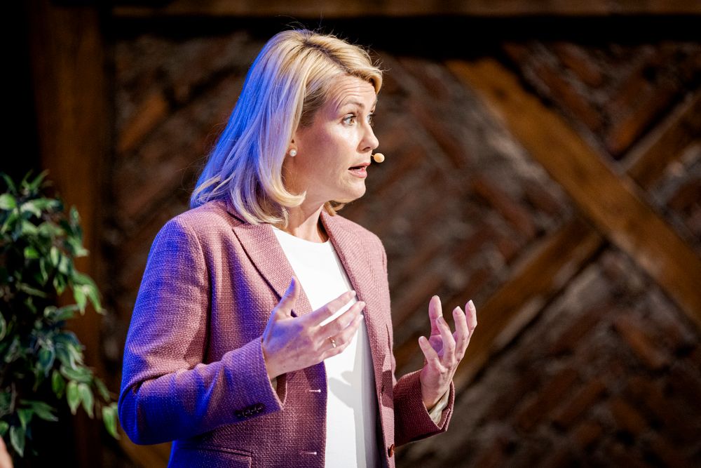 Microsoft Norge-sjef Kristine Dahl Steidel under IKT-Norges årskonferanse 2025.