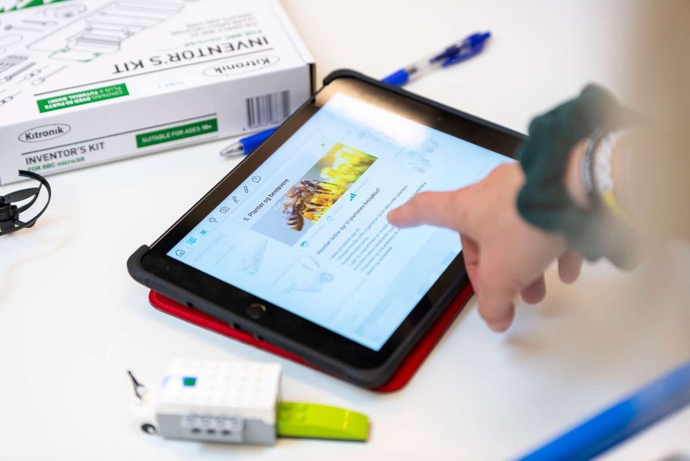 Undervisningsverkstedet på UiA er et eget undervisningsrom som legger til rette for kreative og aktive arbeidsformer, med og uten teknologi.