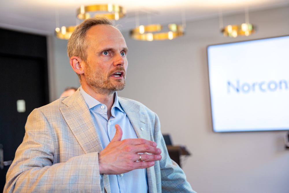 Norconsult-sjef Egil Hogna melder at de kjøper Metier. Bildet er tatt i forbindelse med at Norconsult kjøpte Aas-Jakobsen tidligere i år.