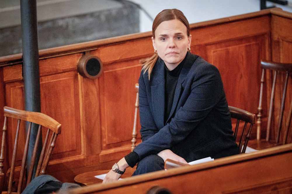 Digitaliseringsminister Caroline Stage har ingen konkrete planer om å fase ut Microsoft i departementet.