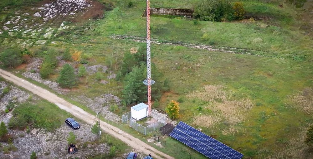Telia Estland har solceller på nær en fjerdedel av basestasjonene i mobilnettet. Det øker robustheten til infrastrukturen.