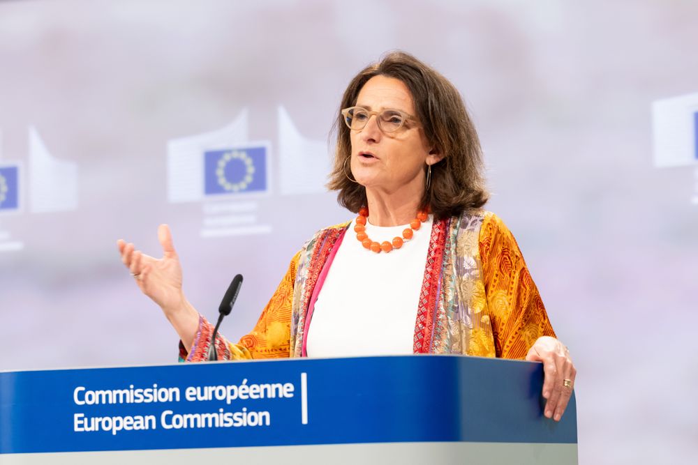 Teresa Riber, som er visepresident i EU-kommisjonen med ansvar for konkurranse, la frem nye regler for statsstøtte.