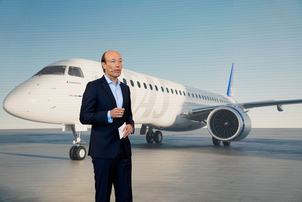 SAS-sjef Anko van der Werff kunngjorde nyheten på en pressekonferanse i København tirsdag.