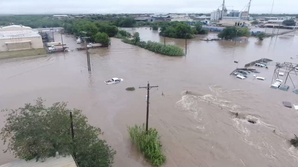 En av elvene som ble oversvømt i Texas etter styrtregnet fredag morgen.