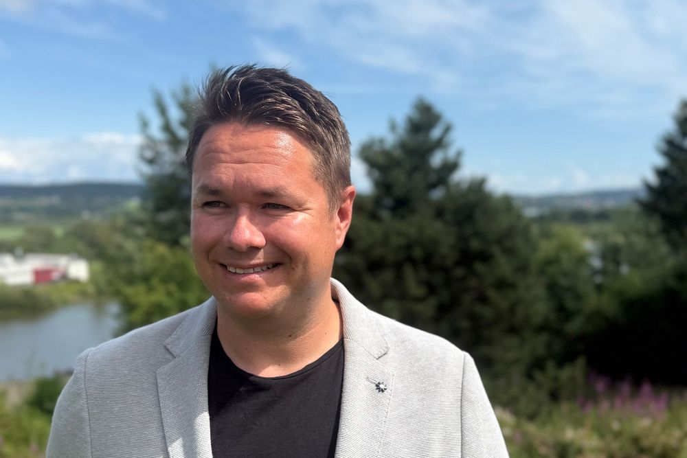 Steffan Phillip Thorvaldsen er ansatt som administrerende direktør i Qbee.