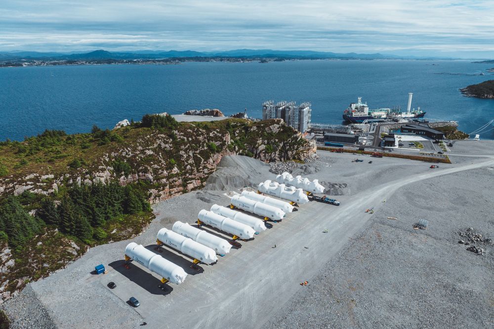 – En milepæl for å skalere CO2-lagring for å kunne møte europeiske mål om dekarbonisering, sier Northern Lighs-sjefen om tankene som nå er på plass.