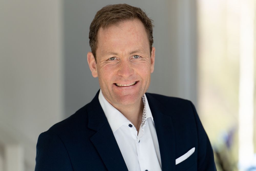 – Vi snakker ofte om forsyningssikkerhet som mat, energi og medisin. Men hva med tilgang til stål, trevirke, kritiske metaller eller elektroniske komponenter, spør Alexander F. Christiansen i Circular Norway.