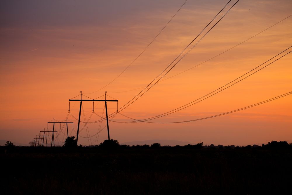 Ifølge en ny avtale skal to energiselskaper kunne be Google redusere strømforbruket til KI-relaterte oppgaver når energiforbruket i området skyter i været eller det oppstår andre problemer i strømnettet,
