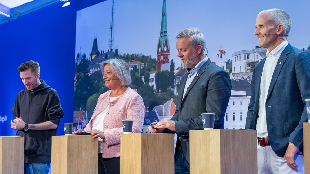 Marius Jordet, Sigrun Hansen Bock, Bjarte Malmedal og Bjørn J. Villa debatterte cybersikkerhet under Arendalsuka.