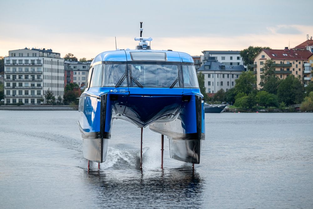 Hydrofoilen Candela har gått i rute som pendlerbåt på en teststrekning ved Stockholm. Nå blir det Göteborg.