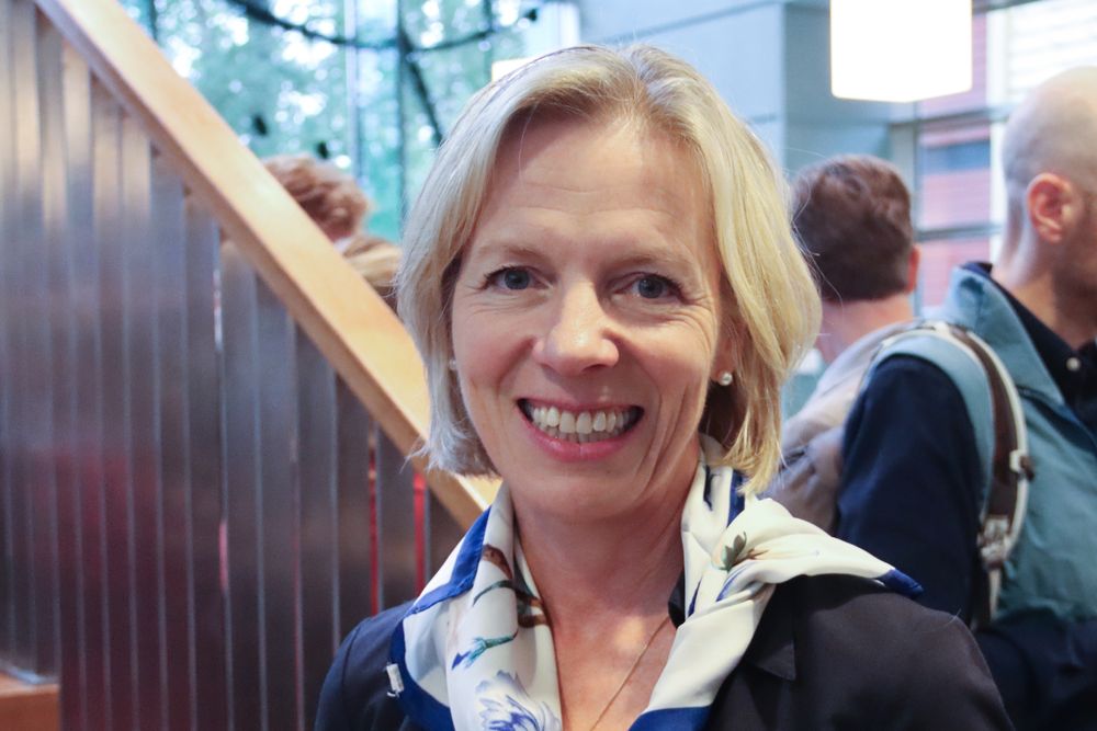 Marte Gerhardsen, statssekretær i Forsvarsdepartementet, svarer på opposisjonens kritikk av forsvarsbudsjettet.