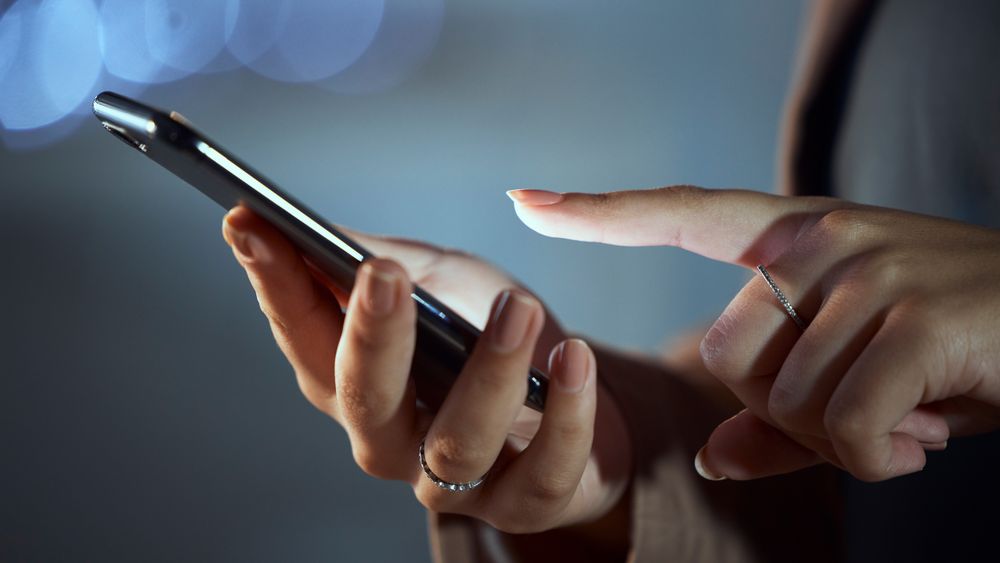 Mobilen brukes ofte, og da er det greit å vite at det stadig dukker opp nye trusler.