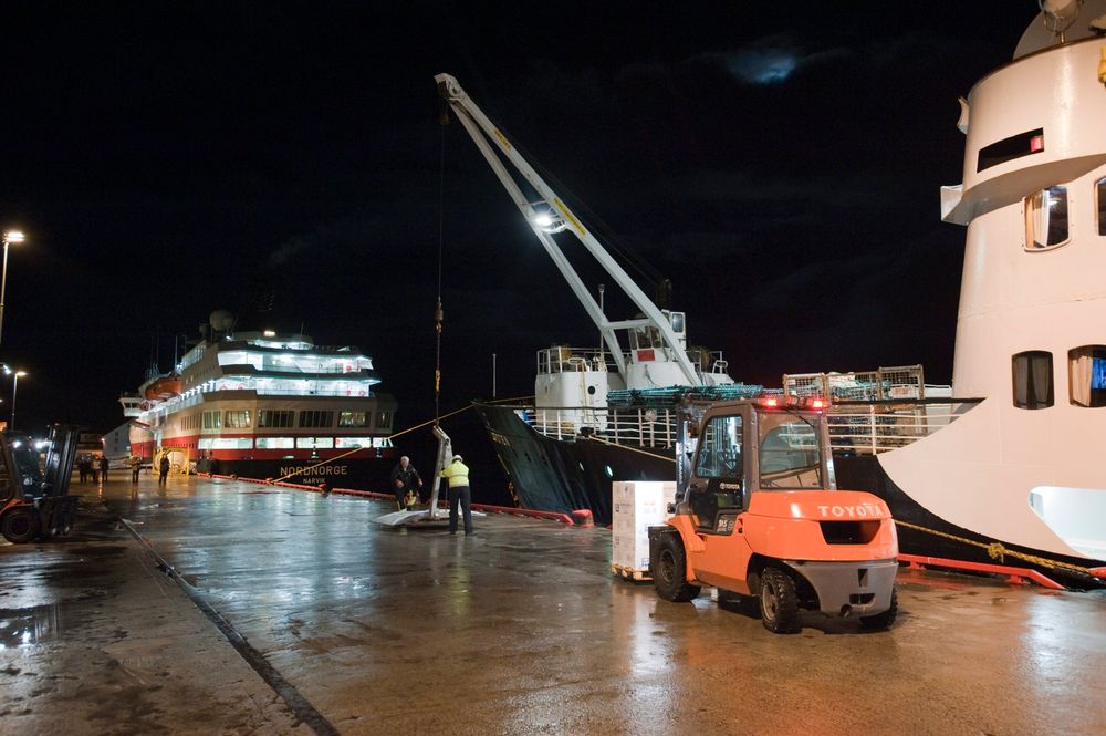 Grønne havner gir flere klima- og miljøgevinster på én gang. Men dette vil kreve mye strøm, skriver innleggsforfatterne. 