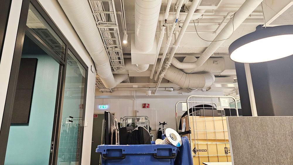 Ikke alt i teknisk himling bør havne i el-avfallet. Kabelbruene, for eksempel, kan ofte brukes om igjen.