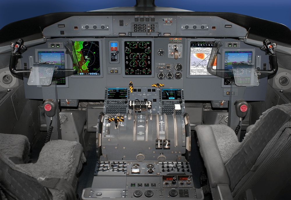 Den nye cockpiten til de Havilland Dash 8 100- og 200-flyene er basert på Universal Avionics' InSight-displaysystem.