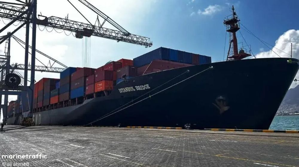 Skipet Istanbul Bridge er eid av det kinesisk-kontrollerte singaporeanske selskapet Sea Legend.