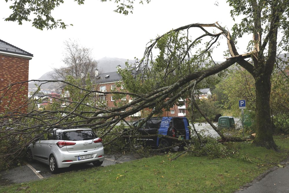 Ekstremværet Amy har ført til mange skader over store deler av Sør-Norge. 