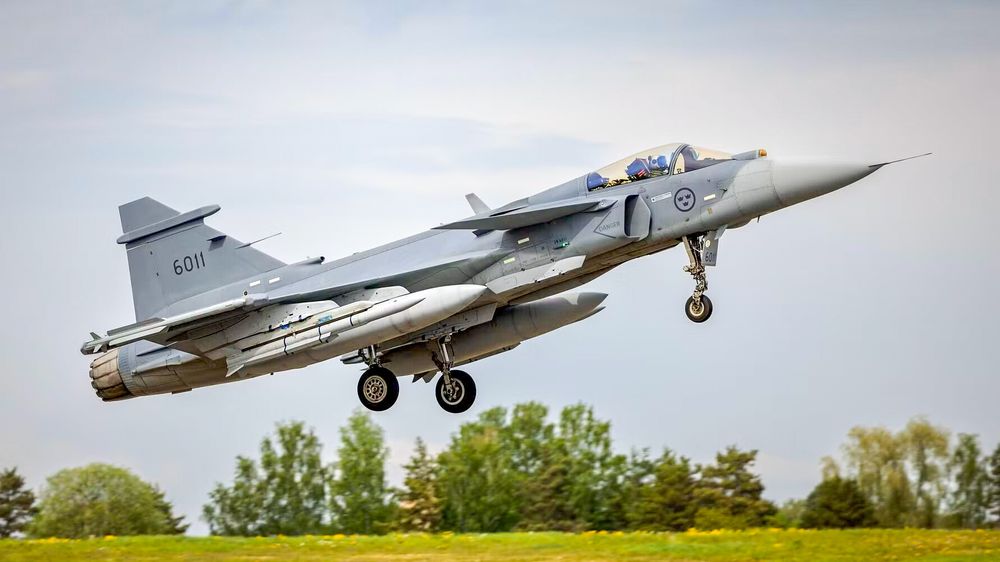 Sverige bestilte for mer enn ti år siden 60 slike JAS 39 Gripen E-kampfly. Nå er de første klare til å bli satt til tjeneste.