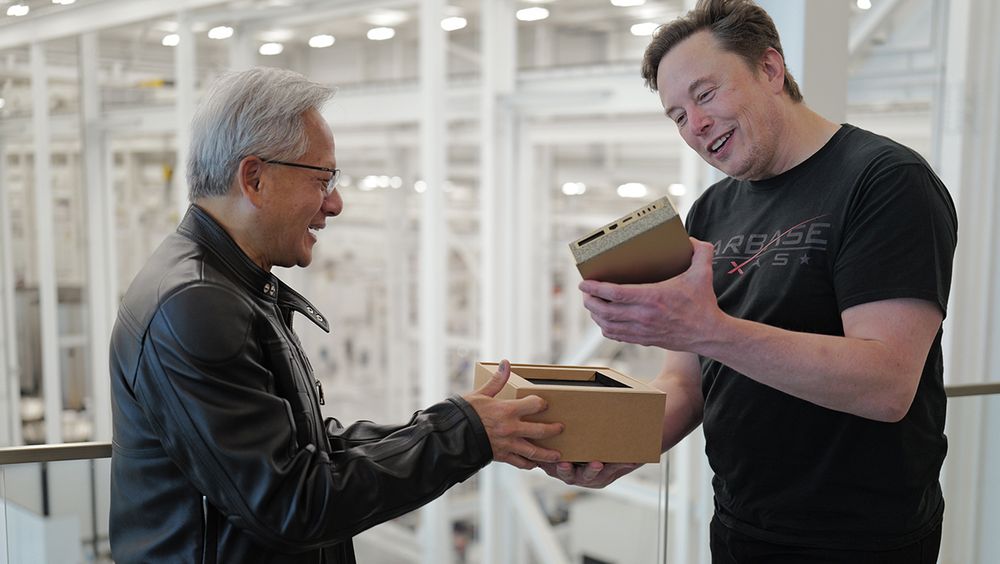 Elon Musk er blant de første som får teste ut Nividias nye, kompakte KI-datamaskin DGX Spark.