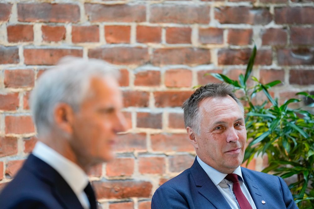 Statsminister Jonas Gahr Støre og forsvarsminister Tore O. Sandvik bekrefter at Norge bidrar med to milliarder kroner fra Nansen-programmet til en ny militær støttepakke til Ukraina som koordineres av Nato.