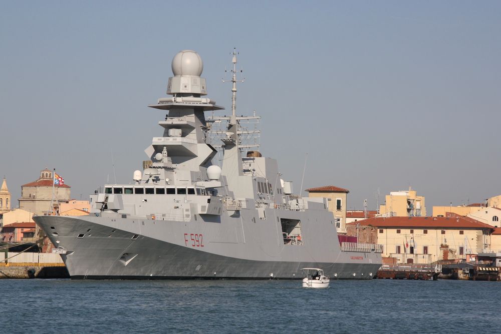 De neste åtte årene vil Europa ferdigstille rundt 40 kampfartøy av fregattstørrelse og samtidig modernisere en rekke eldre enheter, skriver innleggsforfatteren. Dette er den italienske fregatten Carlo Margottini.