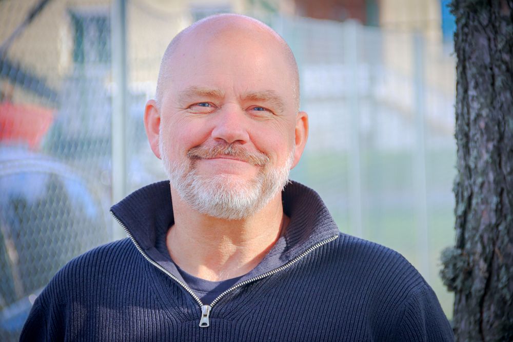 Stian Betten forsker på kampfly ved Forsvarets forskningsinstitutt. I denne saken forteller han om noen av nyhetene som kommer med kampflyet F-47.