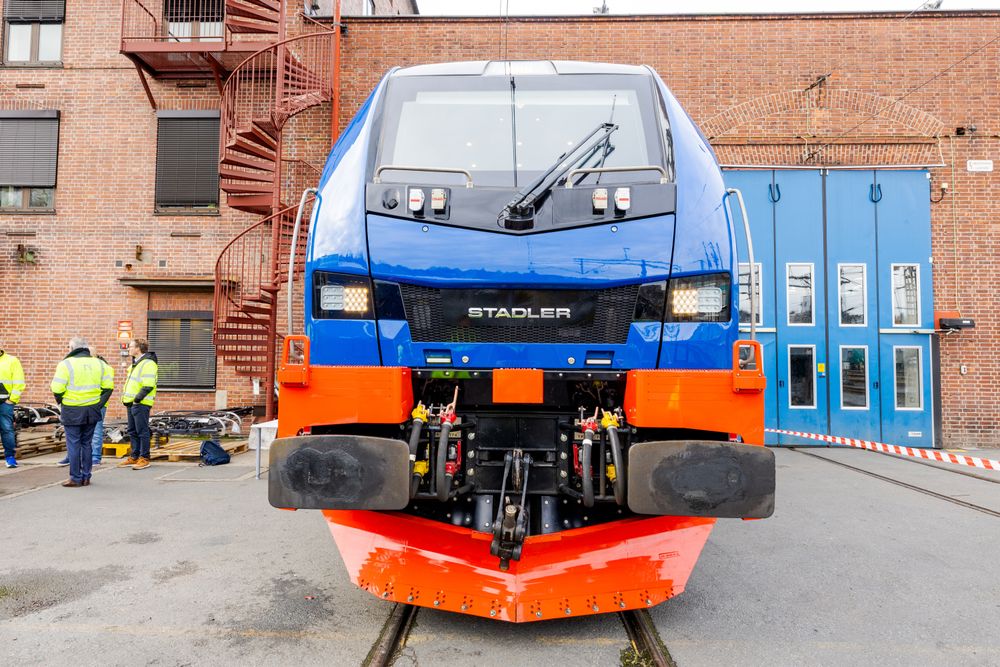 Grenland Rail låner ut et lokomotiv som kan gå på både diesel og el til bruk på rasrammede Nordlandsbanen.