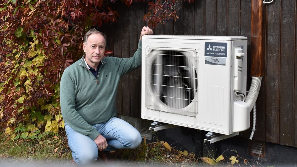 Bjørn Østmoe fremhever varmepumpe som en smart investering. 