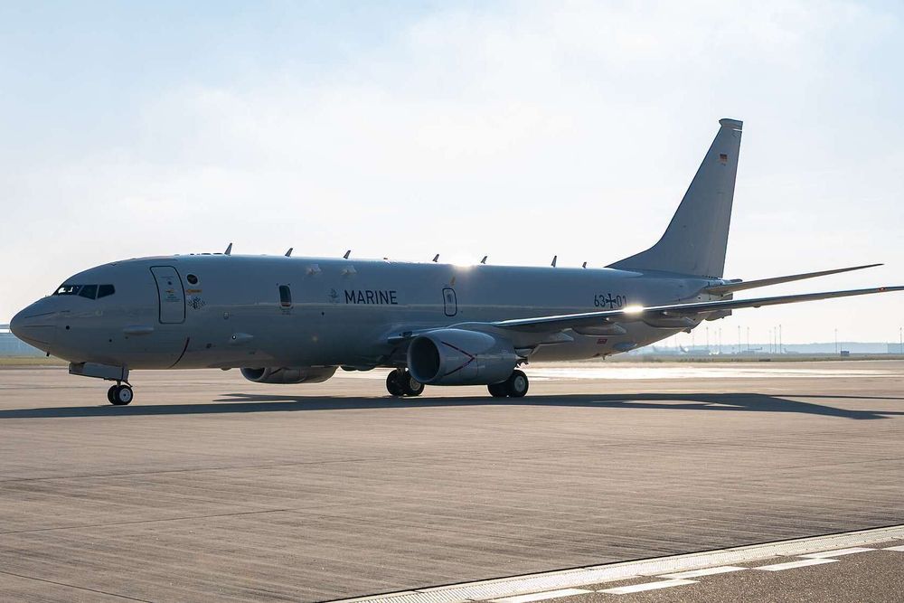 Luftwaffes første P-8A Poseidon-fly ankommer Berlin-Brandenburg-lufthavnen fredag i forrige uke.