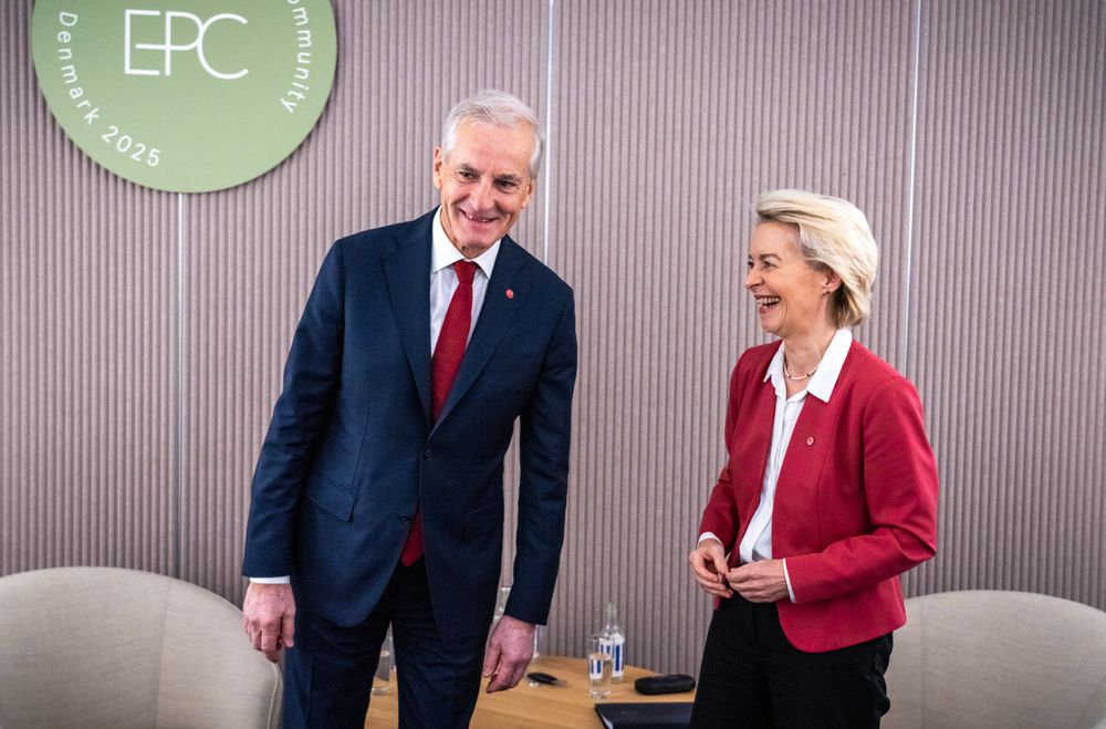 Jonas Gahr Støre tok opp ferrolegeringssaken med EU-kommisjonens president Ursula von der Leyen i København i september.