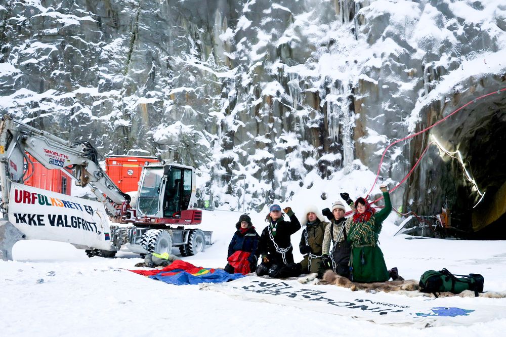 Aksjonistene som hadde tatt seg inn på anleggsområdet til Nussir ASA ved Repparfjorden, ønsker å møte statsministeren.