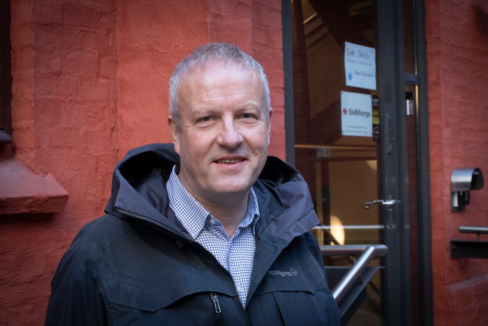 Haakon Bryhni, vurderer å ta et initiativ til å bygge sikre og norsk-kontrollerte datasentre for nasjonal sky i Norge. Han vurderer også å investere i slike datasentre. Han er professor ved Center for resilient Networks and applications ved SimulaMet, seriegründer og styreleder i Tydal Data Center. 