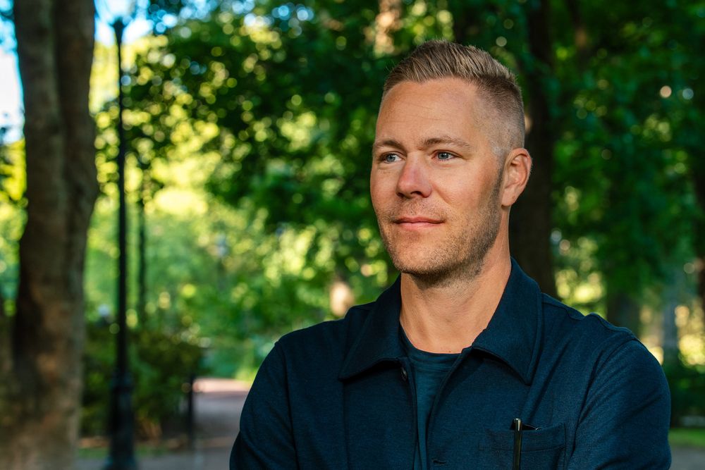 Juniorer i strategikonsulentselskaper gjør gjerne research, analyser, referater og Powerpoints. Dette er oppgaver jeg selv har gjort, og som KI nå gjør raskere og ofte bedre, skriver Johan Grönlund i Forte.