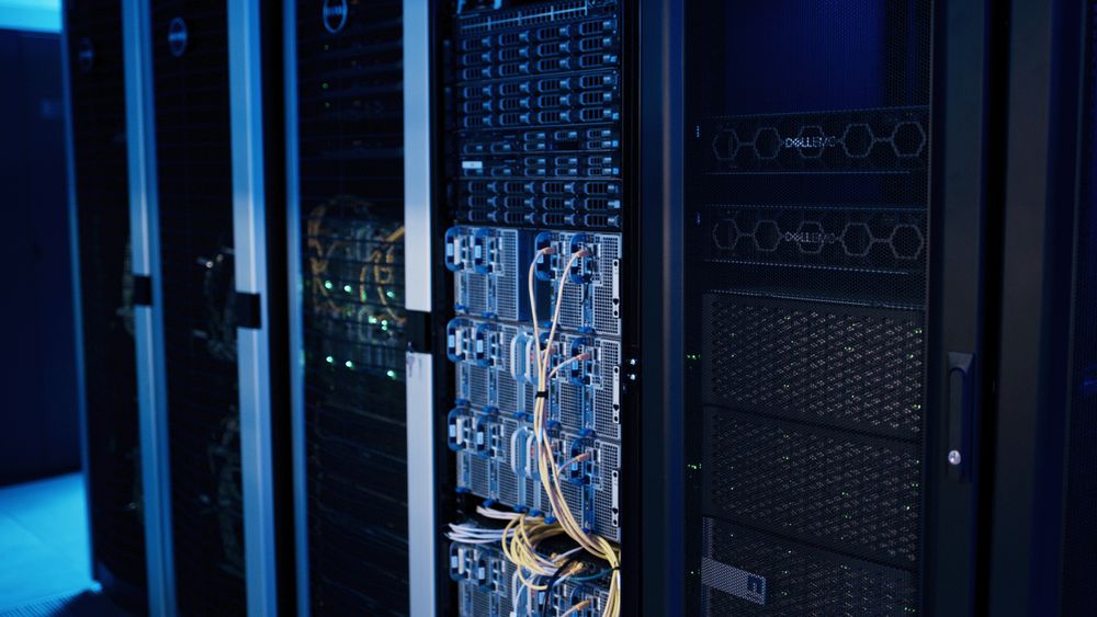 100 prosent kontroll over data er ikke mulig med dagens globale verdikjeder.Vi definerer derfor digital suverenitet som evnen til å velge grad av kontroll langs fire dimensjoner.