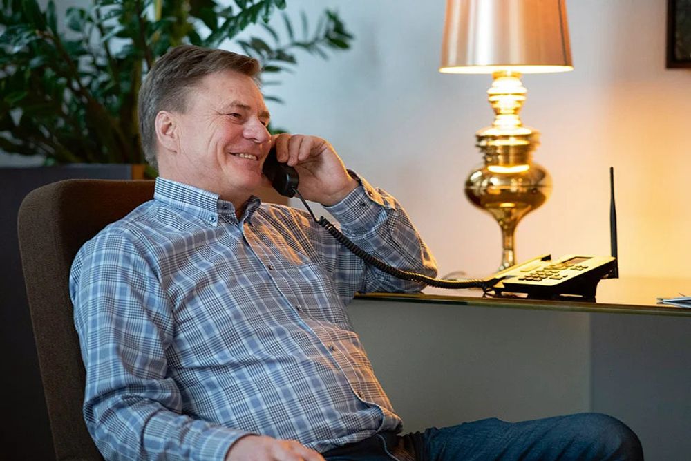 Det kan være trivelig med fasttelefon, men nå må du finne en nisjeleverandør om du foretrekker det framfor mobilen.