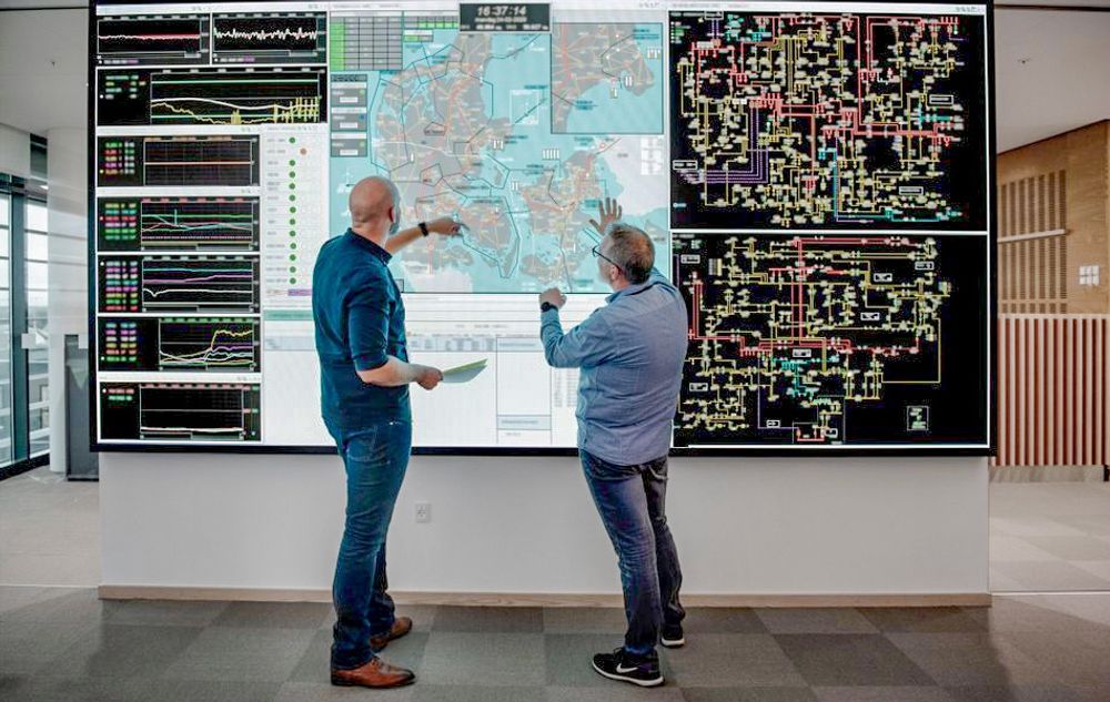 I Energinets kontrollsenter overvåkes det danske el-nettet døgnet rundt.