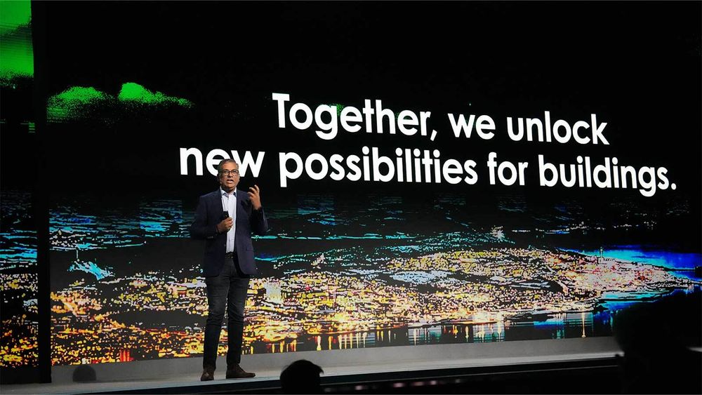 – Plattformen fungerer som en intelligent driftsassistent som aldri sover, sier Manish Kumar, konserndirektør i Digital Energy hos Schneider Electric.