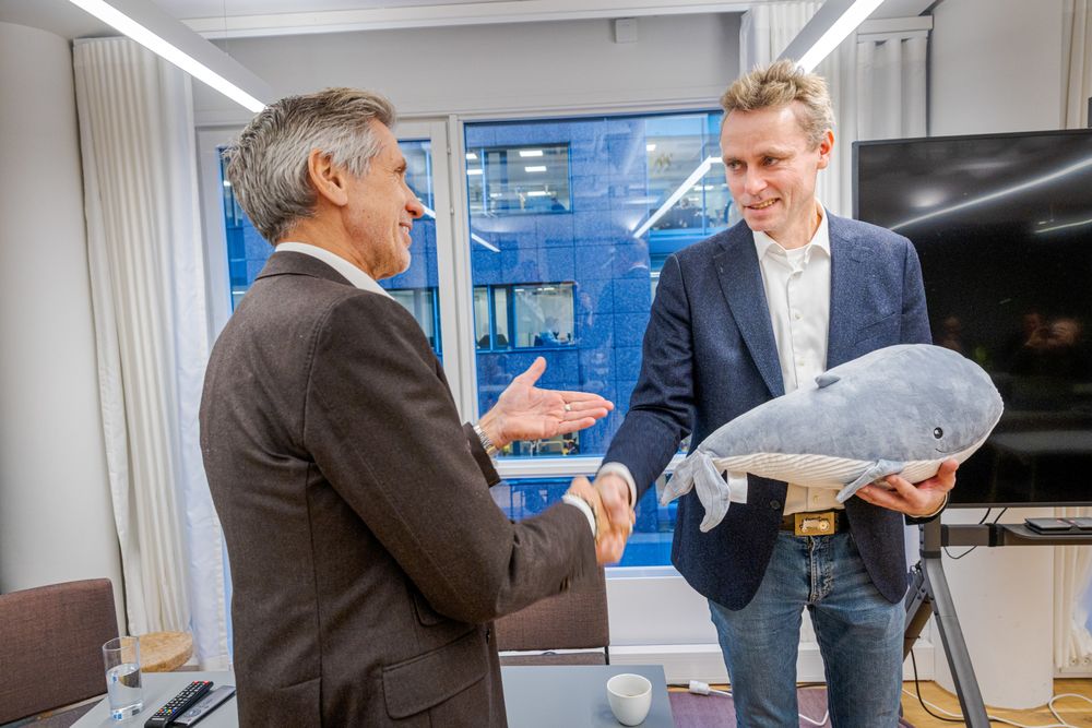 En hval må spises én bit av gangen. Også bygging av et kjernekraftverk er en stor jobb. Den skal tidligere olje- og energiminister Ola Borten Moe (Sp) nå ta fatt på.