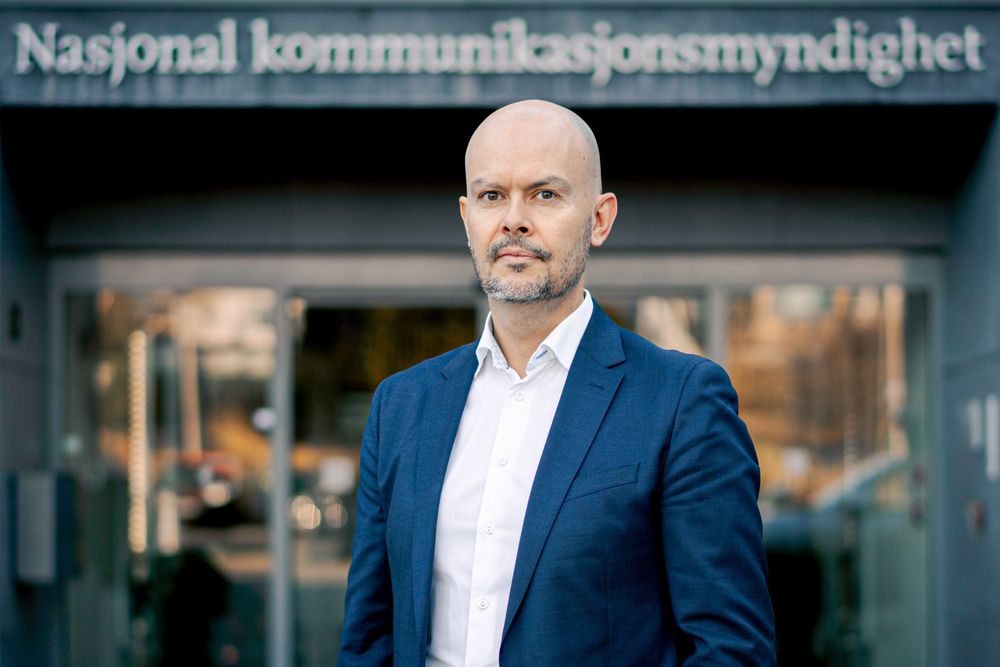 – Samarbeidsavtalen mellom Nkom og mobiloperatørene er en viktig milepæl i arbeidet med å realisere et nytt og fremtidsrettet nødnett, sier Nkom-direktør John-Eivind Velure.