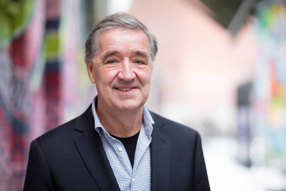 Skal vi unngå at KI blir nok en klimautfordring, må vi stille de nødvendige spørsmålene bak de dramatiske overskriftene, skriver Jan Stoehaug: Hvor mye energi bruker vi egentlig, og hvilke konkrete utslippskutt får vi tilbake?