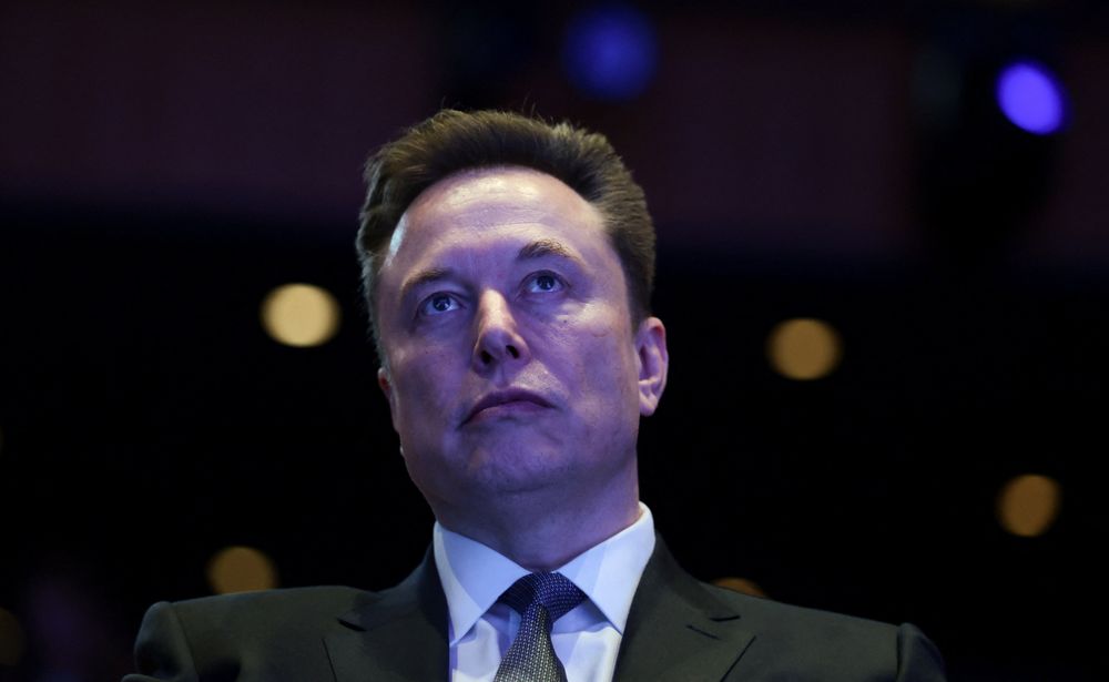 Elon Musk mener hans innsats for å få KI-selskapet OpenAI må verdsettes skikkelig og krever 134 milliarder dollar når saken kommer for retten i vår.