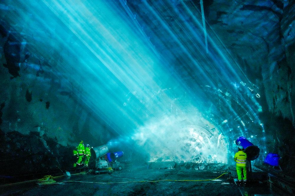 Boremaskinen brøt tirsdag gjennom fjellveggen under Huseby, og hovedtunnelen i Oslos reservevannforsyning var dermed ferdig.