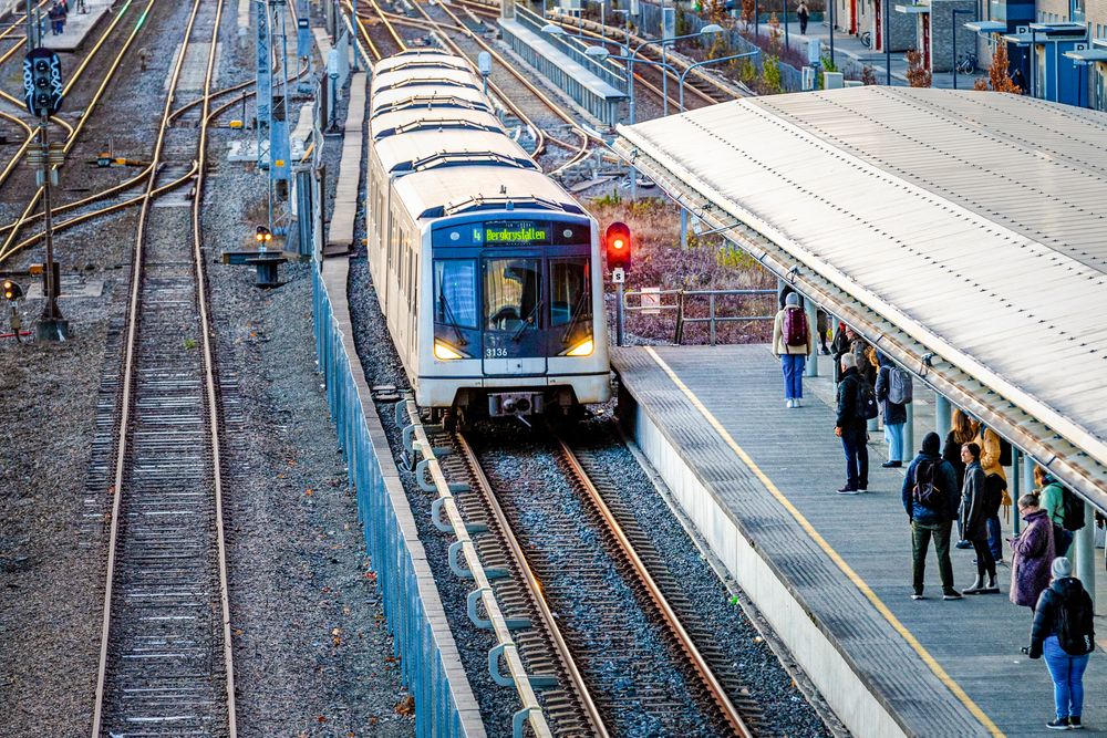 Byrådet i Oslo planlegger nå å kjøpe enda flere T-banevogner fra omstridte CAF enn tidligere.