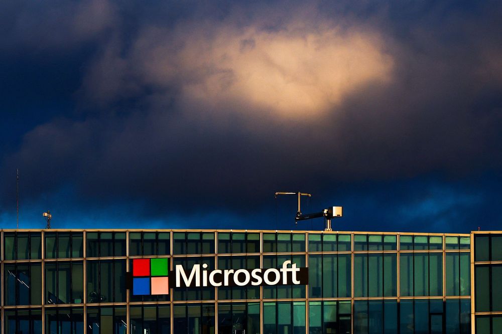 Microsoft Teams vil bli erstattet med Visio for alle offentlig ansatte i løpet av året. Bildet er tatt ved Microsofts kontorer i Issy-les-Moulineaux utenfor Paris.