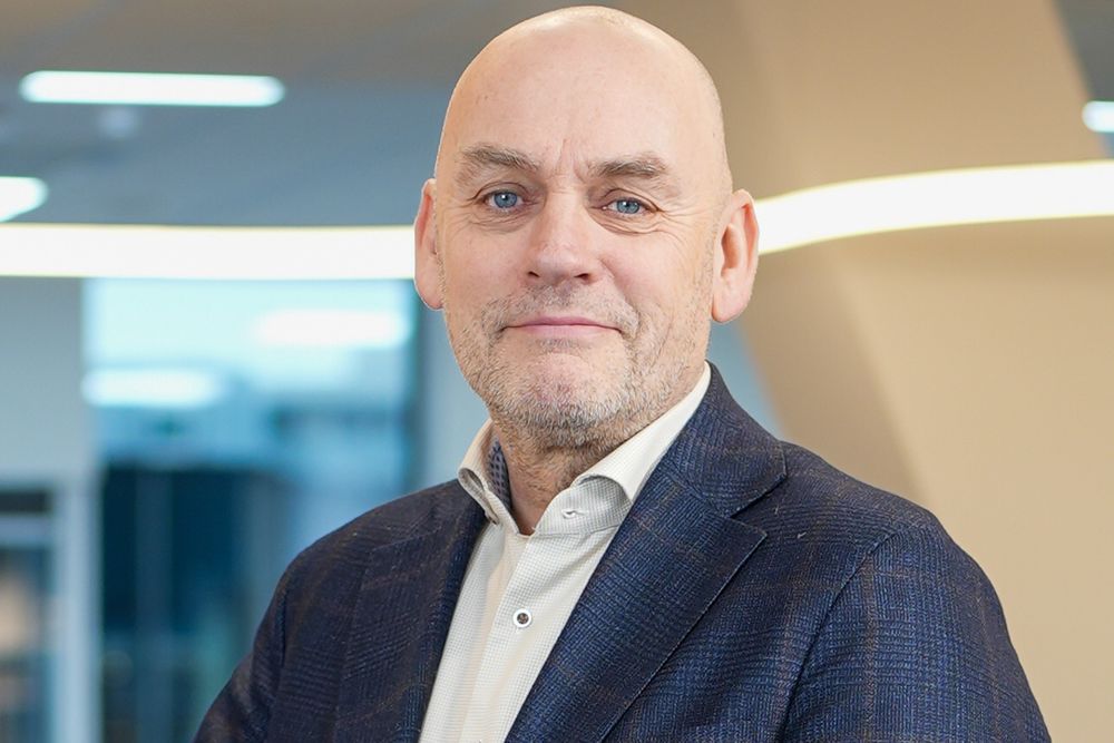 Bjørn Ivar Moen er ny administrerende direktør for Telia Norge, og har i dag lagt fram «sitt» første resultat i jobben, riktignok for 2025, da han ikke var tiltrådt som sjef. 