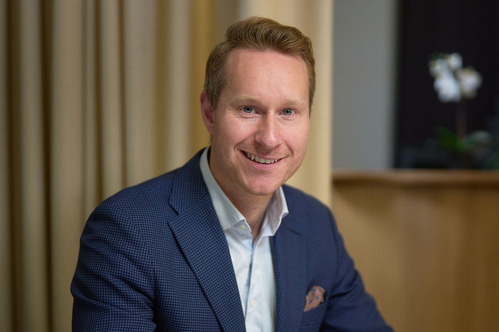 Morten Moe Gjendemsjø i Aidn har på ett år sikret seg 86 kommuner på kundelisten, og snart kan det bli flere.