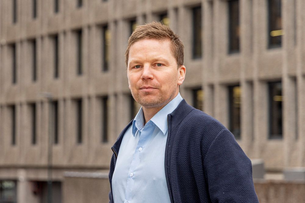 Geopolitiske hensyn gjør at virksomheter nå søker mer kontroll over egne data, mener Mikkel Berg Vars, som er ny administrerende direktør i Redpill Linpro Cloudops.