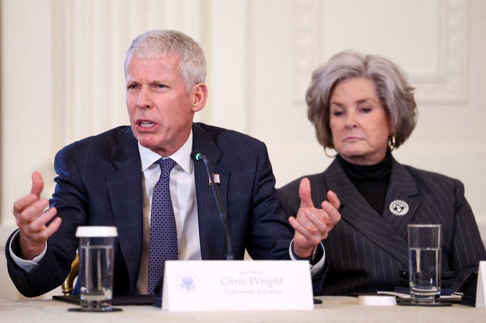 USAs energiminister mener IEA burde bruke tiden sin på andre ting enn å lage fremtidsutsikter for hvordan land kan nå klimamål. 