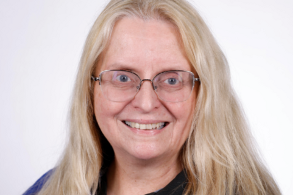 NTNU-professor Anne C. ElsterProfessor peker på to utfordringer KI gir neste generasjon programmerere.