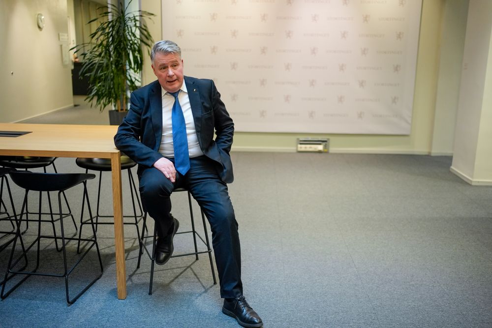 Komiteleder Per Willy Amundsen da Stortingets kontroll- og konstitusjonskomite nylig holdt høring om Politiets sikkerhetstjeneste (PST).